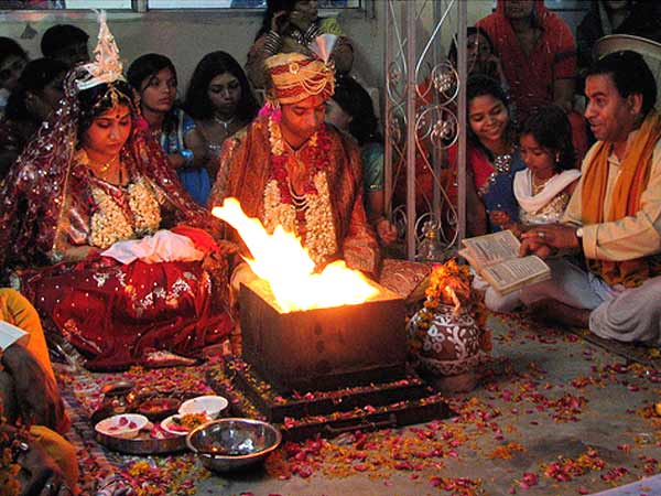 wedding Hindu Customs In the South Indian weddings According to the customs