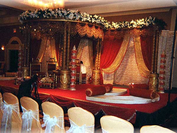 Royal King Crown Hindu Wedding Mandap for Wedding Decor